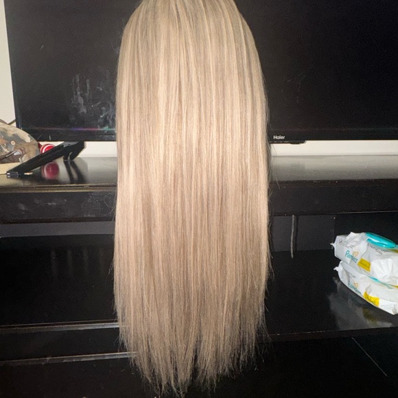 Lilly Hair Official Courtney Wig - Picture 12 of 12